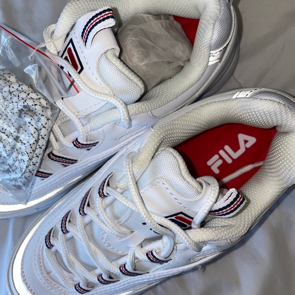 Filas white chunky sneaker - Picture 3 of 6